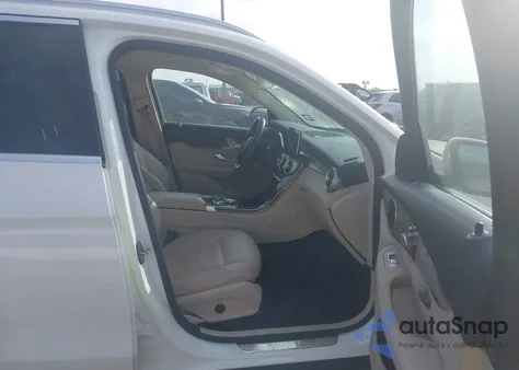 2018 Mercedes-Benz Glc 300 from USA, damaged, VIN WDC0G4JB1JV034434